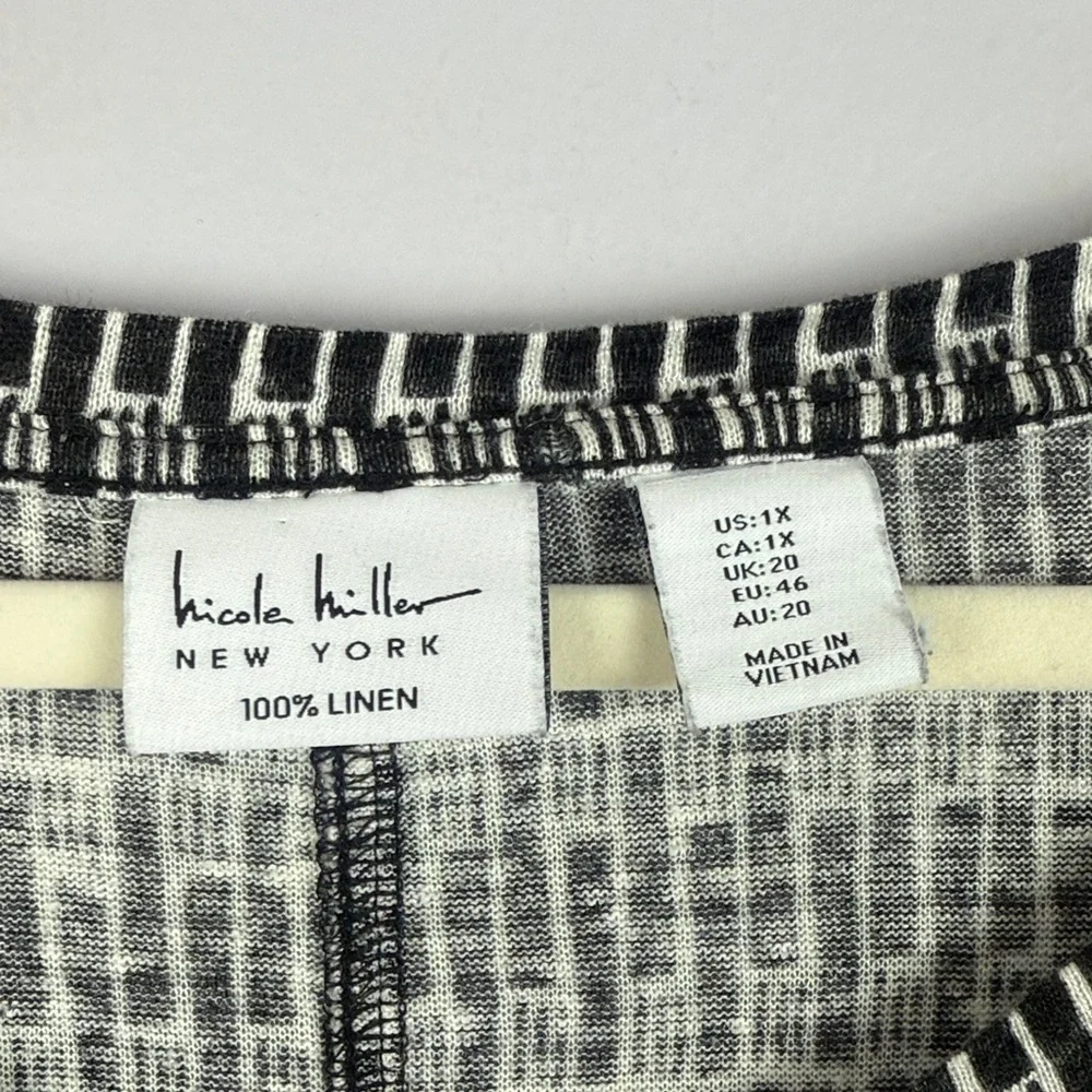 Nicole Miller 100% Linen Casual Black White Geometric Patterned 1X V-Neck Blouse - Picture 3 of 9